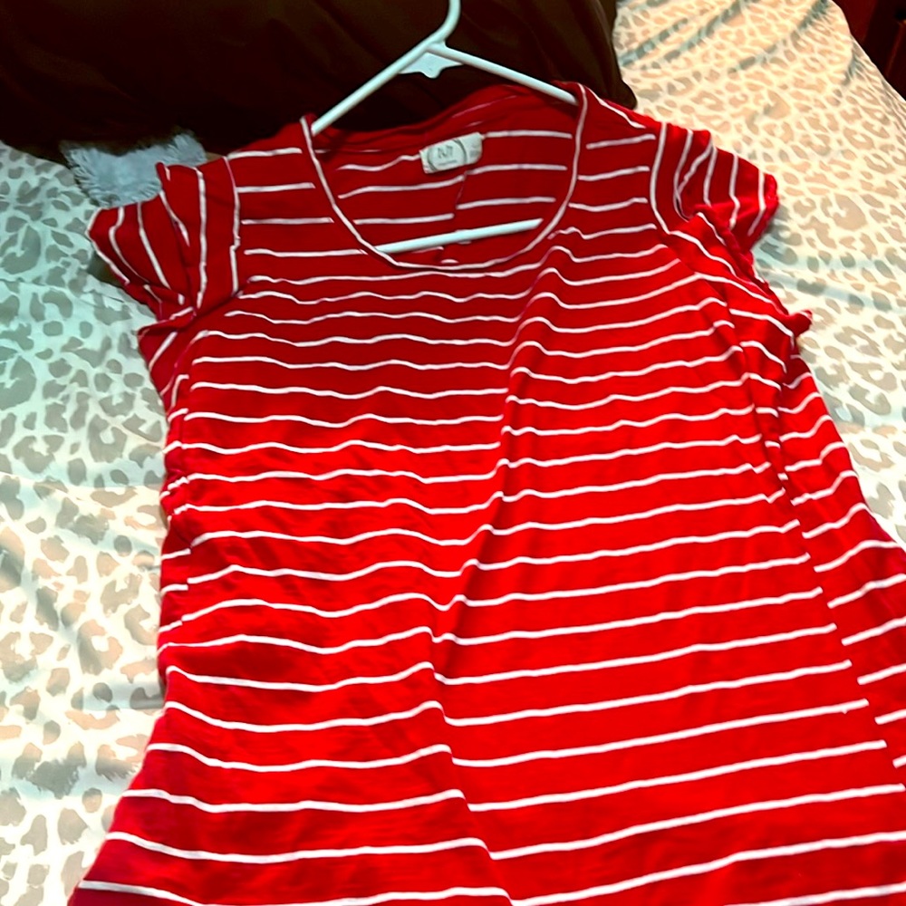 Ruffle short, sleeved, red and white T-shirt